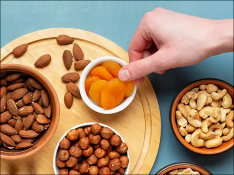 कौन सा ड्राई फ्रूट विटामिन बी 12 से भरपूर होता है