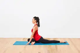 कपोतासन / पिजन पोज़ (Pigeon Pose - कूल्हे खोलने वाला आसन)