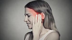 ट्राइजेमिनल न्यूराल्जिया (Trigeminal Neuralgia): चेहरे पर करंट लगने जैसे दर्द का मैनेजमेंट