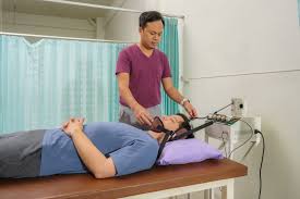 ट्रैक्शन (Traction): सर्वाइकल और लंबर ट्रैक्शन मशीन के फायदे और नुकसान