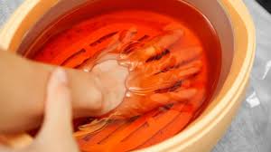 वैक्स बाथ थेरेपी (Wax Bath Therapy): रूमेटाइड अर्थराइटिस के मरीजों को दर्द से आराम