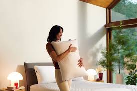 सही गद्दा और तकिया कैसे चुनें? (गले और कमर दर्द से बचने के उपाय)