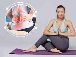 स्लिप डिस्क के मरीजों के लिए कौन से योगासन सुरक्षित हैं और कौन से खतरनाक?
