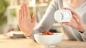 उपवास (Fasting) के दौरान जोड़ों में यूरिक एसिड जमा होने से रोकने के लिए हाइड्रेशन का महत्व