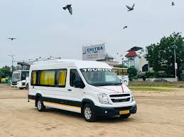 कार में लंबे सफर (जैसे अहमदाबाद से सोमनाथ) के दौरान ड्राइवर के लिए लंबर सपोर्ट का सही उपयोग