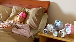 क्या ऑफिस में दिन के समय 'पावर नैप' (Power Nap) लेने से सर्वाइकल तनाव और मस्कुलर फटीग कम होती है?