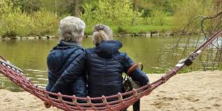 डिमेंशिया और अल्जाइमर के मरीजों को शारीरिक रूप से सक्रिय और सुरक्षित रखने के तरीके