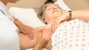 ब्रेस्ट कैंसर सर्जरी (Mastectomy) के बाद हाथों में सूजन (Lymphedema) और कड़ेपन का उपाय