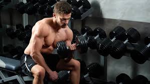 'मसल मेमोरी' (Muscle Memory) क्या है? बरसों बाद साइकिल चलाने या तैरने पर आपका शरीर इसे आसानी से कैसे याद रखता है?