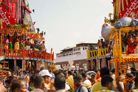 रथ यात्रा के दौरान घंटों पैदल चलने वाले श्रद्धालुओं के लिए 'फुट केयर' और थकान की रिकवरी