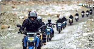 लंबी बाइक राइडिंग (लेह-लद्दाख या कच्छ) के शौकीनों के लिए प्री-राइड कंडीशनिंग और बैक स्ट्रेंथनिंग