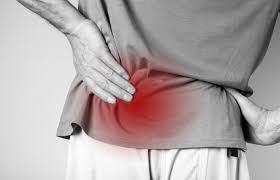 लोअर बैक पेन: लंबे समय तक बैठने से होने वाले पीठ दर्द का कारण और निवारण