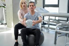 सिर की गंभीर चोट (TBI) के बाद शारीरिक रिकवरी में फिजियोथेरेपी की भूमिका