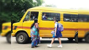 स्कूल बस या वैन में सफर करने वाले बच्चों के खराब पोस्चर से जुड़ी मस्कुलर समस्याओं की पहचान