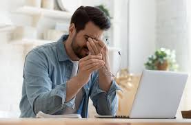 आई स्ट्रेन (Eye Strain) लगातार लैपटॉप देखने से होने वाले आंखों और गर्दन के तनाव के लिए 20-20-20 नियम।