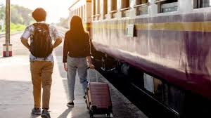 कम्यूटिंग पेन (Commuting Pain) बस या लोकल ट्रेन में रोज घंटों खड़े रहकर सफर करने वालों के लिए बैक सपोर्ट टिप्स।