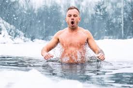 कोल्ड प्लंज (Ice Bath) बनाम हॉट सॉना (Sauna): नर्वस सिस्टम को हैक करके दर्द कैसे कम करें?