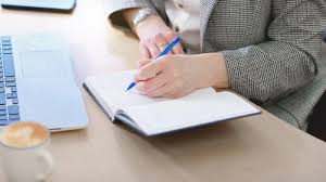 क्या लेफ्ट-हैंडेड (Left-handed) लोगों के मस्कुलर इंबैलेंस और दर्द के पैटर्न राइट-हैंडेड लोगों से अलग होते हैं?