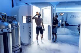 क्रायोथेरेपी चैंबर (Cryotherapy): क्या एथलीट्स के लिए -100°C पर रिकवरी सच में काम करती है?