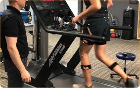 गैट एनालिसिस (Gait Analysis) आपके चलने का गलत तरीका कमर दर्द का कारण कैसे बन सकता है?