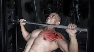 जिम में अचानक 'चेस्ट मसल टियर' (Pectoral Rupture) होने पर प्राथमिक उपचार