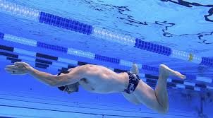 तैराकी (Swimming) में ब्रेस्टस्ट्रोक (Breaststroke) से होने वाले घुटने के दर्द (Swimmer’s Knee) का निवारण