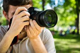 फोटोग्राफर (Photographers) भारी कैमरा और लेंस उठाने वालों के लिए गर्दन और कलाई के व्यायाम।