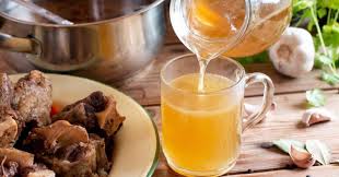 बोन ब्रोथ (Bone Broth) हड्डियों की रिकवरी के लिए इस पारंपरिक सूप के फायदे।