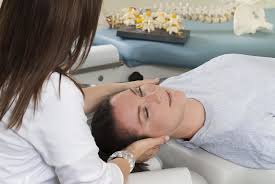वर्टिगो (BPPV) बिस्तर पर करवट लेते ही चक्कर आने का एप्ले मैनुवर (Epley Maneuver) से इलाज।