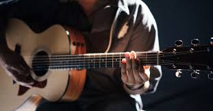 संगीतकार (Musicians) गिटार या कीबोर्ड बजाने वालों के लिए उंगलियों के टेंडिनाइटिस से बचाव।