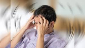 काइनेसियोफोबिया (Kinesiophobia) दर्द के डर से हिलने-डुलने या झुकने से बचना—मूवमेंट के इस डर को कैसे दूर करें।
