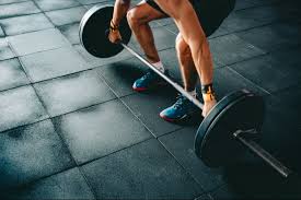 कार्डियो (Cardio) पहले या वेटलिफ्टिंग वजन कम करने के लिए जिम में शुरुआत किस चीज से करनी चाहिए?