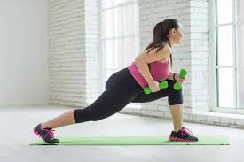 पीसीओएस (PCOS) हार्मोनल असंतुलन और वजन कम करने के लिए सही कार्डियो और स्ट्रेंथ ट्रेनिंग रूटीन।