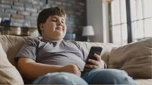 बचपन का मोटापा (Childhood Obesity) टीवी और मोबाइल की जगह घर के अंदर कौन सी फिजिकल एक्टिविटी कराएं।