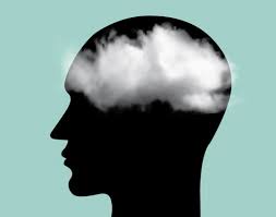 ब्रेन फॉग (Brain Fog) और सर्वाइकल गर्दन की गंभीर जकड़न से सिर भारी होना और सोचने-समझने की क्षमता पर असर।
