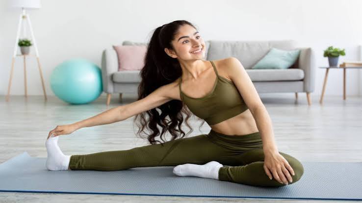 मॉर्निंग मोबिलिटी सुबह बिस्तर से उठते ही सबसे पहले किए जाने वाले 3 मोबिलिटी स्ट्रेच।