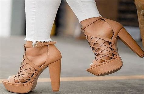 हाई हील्स (High Heels) पहनने के मस्कुलोस्केलेटल नुकसान और काफ मसल्स की जकड़न