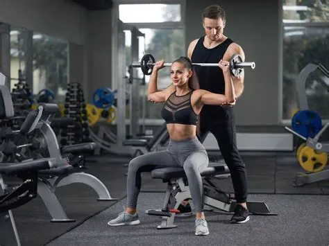 रोइंग मशीन (Rowing Machine) से फुल-बॉडी स्टैमिना और पोश्चर कैसे सुधारें?